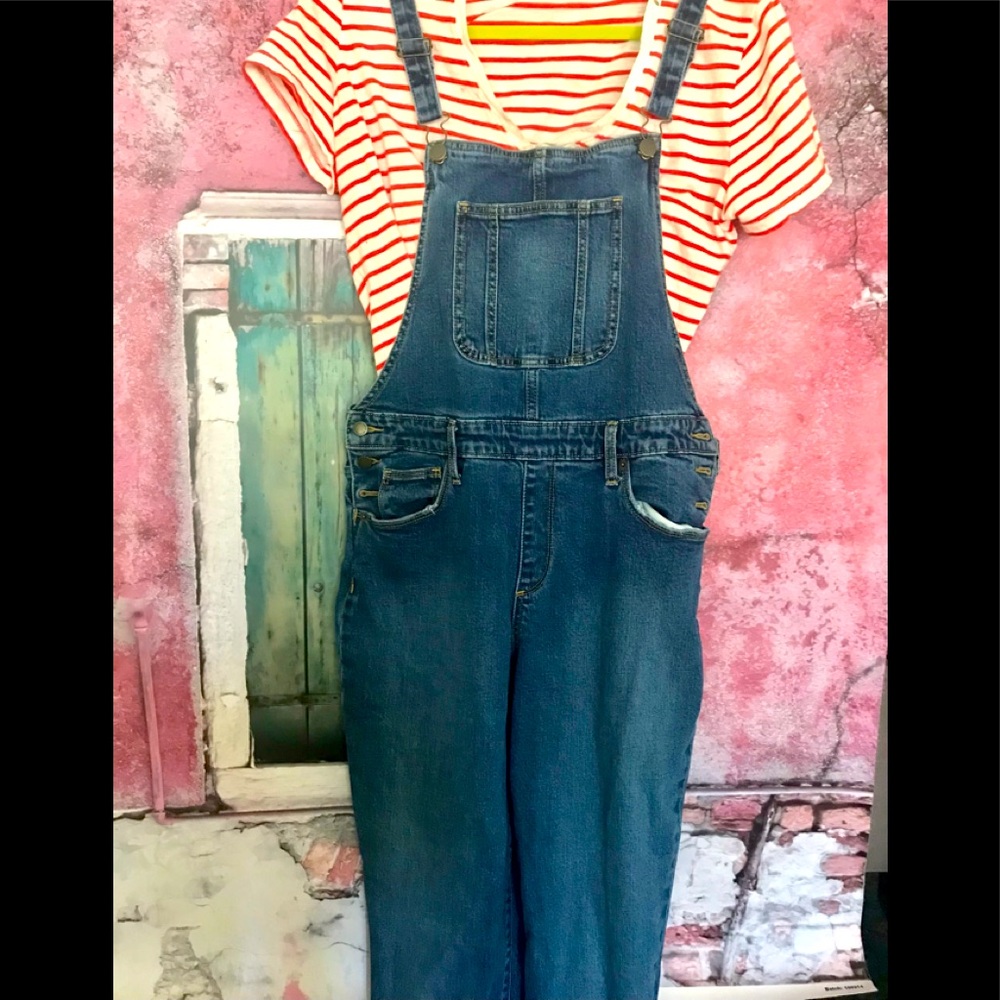 “Universal thread goods company” 10/30R girls overalls/coveralls cotton